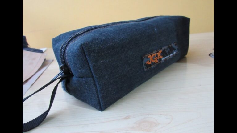 Cremalleras: Elemento Funcional Esencial en Bolsos y Carteras