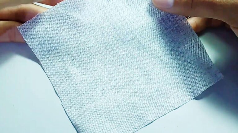 Elegancia en Seda: Mantas y Colchas de Alta Calidad