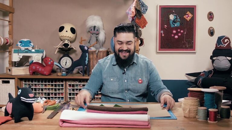 Creaci&oacute;n de Juguetes de Tela Personalizados: Un Proceso Artesanal