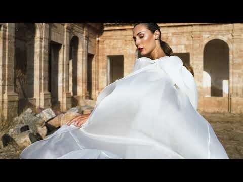 La Versatilidad de la Organza en Vestidos Elegantes