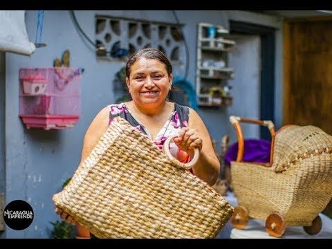 Innovación en la Decoración de Bolsos y Carteras